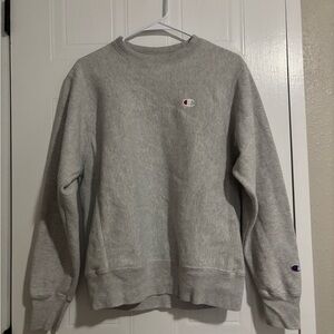 Champion Women's Gray Crewneck Sweater